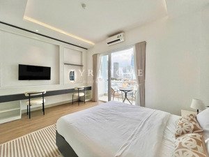 căn hộ 1pn ban công view landmark full nt tại bình thạnh