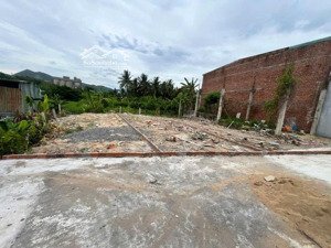 chính chủ bán lô đất kiệt 483 nguyễn lương bằng giá 1 tỷ 750triệu