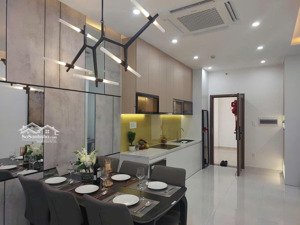 cần chuyển nhượng lại căn hộ destino 50m2, giá bằng hđmb 1,35 tỷ (27tr/m2) tháp t1b view công viên