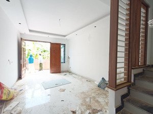 bán nhà đẹp phố hoàng liên, liên mạc 30m x 5 tầng full đồ ở ngay 4.95 tỷ. alo 