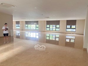 góc 2mt tòa building lê hiến mai dt đất 475m2 hầm 6 tầng 2 tm có dt sàn 2380 m2 bán 195 tỷ còn tl