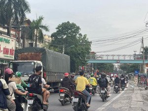 gấp. bán nhà riêng ngõ ô tô. phố xốm,hà đông.