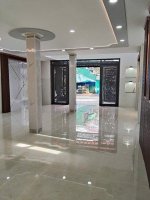 chính chủ cho thuê nhà mới xây mặt tiền lương thế vinh 6.5x 12.2m nở hậu 2 lầu sân thượng, 4pn