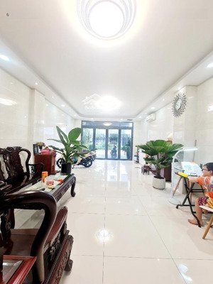 nhà mặt tiền kinh doanh đường 20m kdc dương hồng- dt 105m2- 5 tầng- thang máy. nhỉnh 17 tỷ