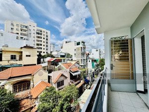 mặt tiền kinh doanh ngay trục xuyên tâm lê văn sỹ, 60m2 4 tầng, gần 5m mt, xe hơi ngủ nhà.