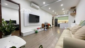 chuyển công tác gia đình cần bán gấp căn hộ 107,2m2 chung cư hpc landmark 105 tố hữu. giá 6,26 tỷ