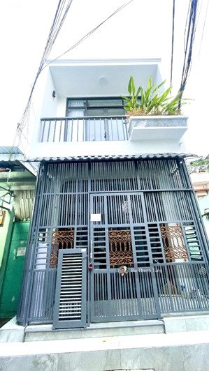 bán căn góc 2mt trần xuân soạn, 36m2, 2 tầng, cách mt 30m, full nội thất, giá 4.3 tỷ