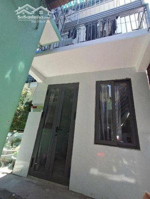 chỉ 2tỷ190tr chỉ bằng giá 1 căn hộ có nhà 1 trệt 1 lầu sát bệnh viện tỉnh khánh hòa,cách biển 1km