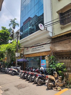 bán nhà riêng khu vực lê văn lương, kề bên cầu giấy,phù hợp cho việc kinh doanh, mở văn phòng lớn