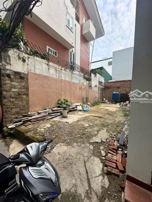 mảnh đất vuông vắn cách 1 nhà ra mặt phố phú thượng , tây hồ 60m2 , mặt tiền 4.2m -13 tỷ