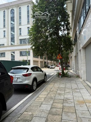 mặt phố tố hữu khu dự án nhà phố dự án him lam, vạn phúc, 2 mặt phố trước và sau đều kinh doanh cực