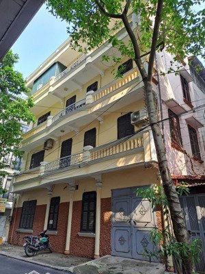 cho thuê nhà liền kề linh đàm 85m2*5 tầng , nhà mới , lô góc , 2 mặt tiền , giá 22tr/tháng