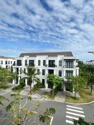bán biệt thự 4pn, 4wc, 84m2 tại west lakes golf & villas, 2,6 tỷ