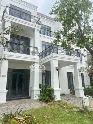 2.6 tỷ cần bán gấp nhà 84m2 (84m2) xây 1 triệu 2 hoàn thiện biên ngoài như hình