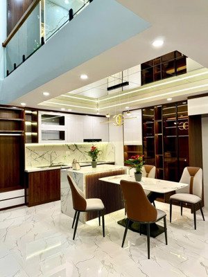 trường chinh - 41m2, 6 tầng thang máy - 30m ra phố - ngõ 3 gác, trước nhà thoáng - 11.79 tỷ