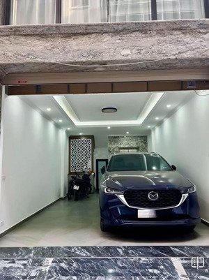 cực phẩm ô tô ngủ trong nhà ngay trung tâm đắc địa vĩnh quỳnh chào nhỉnh 6 đồng ctl