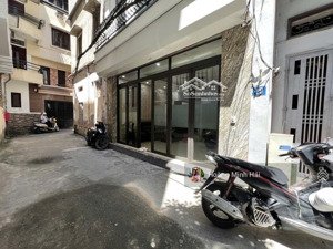 bán nhà riêng đẹp tại khương trung,nội thất vip, ô tô gần, 16 tỷ, 45 m2, 4pn, 5wc, nhiều tiện ích