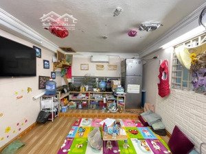 dòng tiền ổn - doanh thu khủng