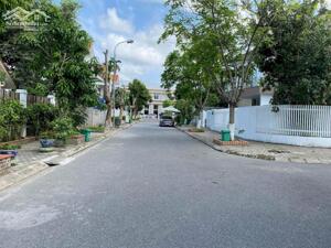 Chuyển nhượng lô Góc 300m2 dự án Sao Đỏ - Anh Dũng - Dương Kinh .