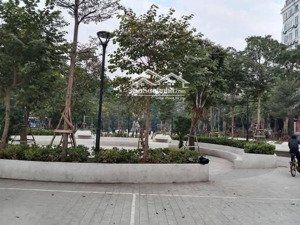 bán nhà vip trung tâm hoàn kiếm - phân lô ô tô đỗ cửa - khu tướng tá quân đội ,hiếm nhà bán .