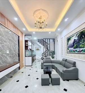 bán nhà 5 tầng mới tinh full nội thất yên nghĩa gần ô tô chưa tới 6 tỷ