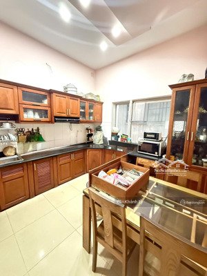 bán nhà phú nhuận sát mặt tiền lê văn sỹ 5 tầng btct gần trần quang diệu