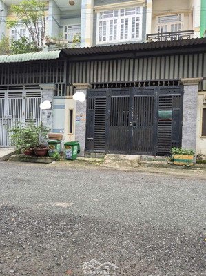 bán gấp nhà chính chủ bà điểm, hóc môn, hcm, 4,9 tỷ, 90m2, giá ưu đãi