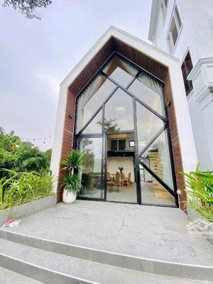 bán nhà long biên - mặt hướng công viên thoáng mát vĩnh viễn - ô tô vào nhà 100m2 6.15tỷ