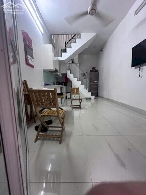 Siêu hiếm Tây Sơn nhỉnh 5 tỷ nhà 4 tầng 19m2 3 PN ba gác đỗ cửa 25m ra ô tô ngõ thông đủ nội thất ở ngay