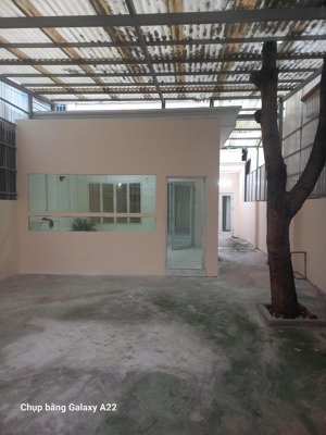 cho thuê nhà nguyên căn, dt 6.5mx24m(156m²). ngay cạnh chợ phú xuân (thị trấn nhà bè). hẻm xe tải