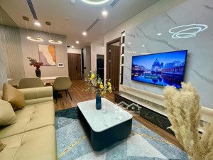 vợ chồng tôi cần bán gấp căn hộ nam cường, 2pn, 2vs, dt 72m2 tầng trung đẹp, lh a hà