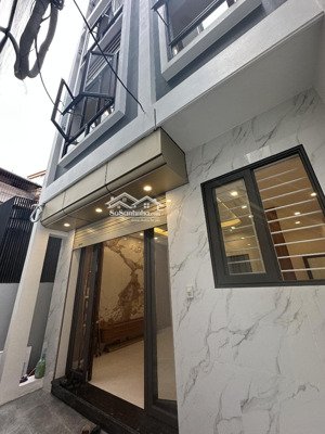 hiếm. bán nhà mới ngõ 175 lạc long quân - 7 tầng - 34m2 - mặt tiền rộng - tặng full nội thất xịn