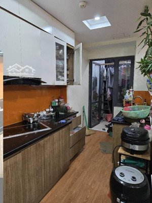 bán căn cc ở nguyễn huy tưởng, dt 75m2, giá 5.8 tỷ thanh xuân trung, thanh xuân