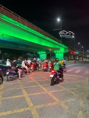 bán nhà mặt phố giải phóng - hoàng mai - diện tích 36 m2 - 3 tầng - mặt tiền 11 m - giá 4.5 tỷ