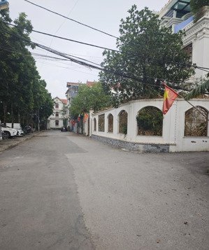 bán mảnh đất xã duyên hà, thanh trì, 50m2, ngõ ô tô, sổ vuông vắn, giá 2,8 tỷ