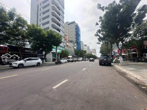 bán 2 lô đôi mặt phố hồ nghinh , ra biển mỹ khê chỉ 10om, ngang 10m, phù hợp xây khách sạn nhà hàng