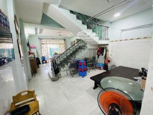 bán nhà 1 trệt 1 lầu, hẻm xe hơi đường đình phong phú, full thổ cư, giá rẻ bèo