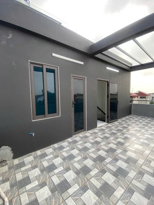 hạ giá 100tr - nhà 4 tầng - thôn nhì -50m ra ql 23b vân nội đông anh. lh 