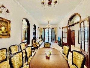 phố văn cao, 110m², sát phố, giá chỉ 16 tỷ cực hiếm