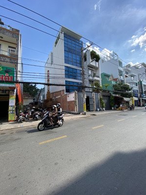 bán gấp căn nhà 3 mặt tiền bùi đình tuý, phường gia định, 4m x 16m, 1 lầu, xây mới 6 tầng giá 13 tỷ