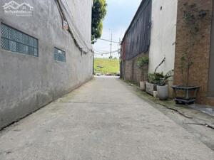 Cần bán mảnh đất hai mặt thoáng đường ô tô tại trung tâm Tư Đình, Long Biên