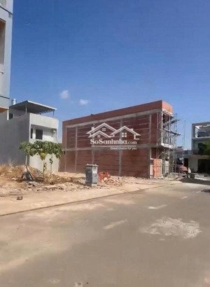 bán gấp lô đất 80m giá chỉ 890 triệu. khu dân cư đông đúc, kinh doanh buôn bán sầm uất