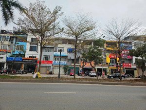 mặt phố đường đôi - kđt văn phú - kinh doanh khét lẹt - giá hơn 200 triệu/m2