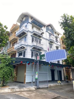 bán gấp siêu phẩm phân lô đại mỗ, dt 55m2 x 4 tầng giá 24.5 tỷ, lô góc, vỉa hè, 2 mặt ph kd sầm uất