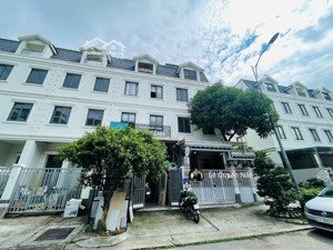 cần bán gấp nhà phố tốt nhất dự án lakeview city, diện tích 5x20m giá 16 tỷ bao sang tên.