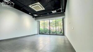 MẶT TIỀN 9.4M-TÒA NHÀ MẶT PHỐ NGUYỄN CHÍ THANH–8 TẦNG HIỆN ĐẠI