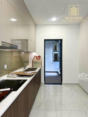 cho thuê tầng trệt brilliant 96m2 giá 17triệu