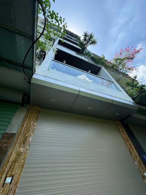 bán nhà 2 mặt thoáng view hồ thang máy quang tiến nam từ liêm