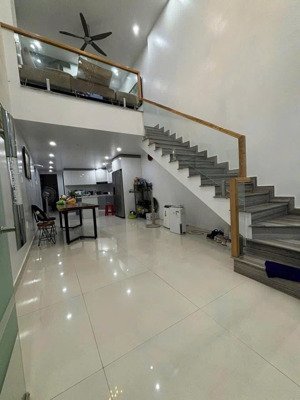 nhà đẹp 4 tầng lô góc mặt đường tại trung tâm đằng hải, hải an