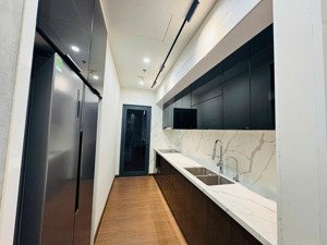 chính chủ cần cho thuê 3n 120m2 cc goldmark city, 136 hồ tùng mậu, giá 19 triệu, full đồ mới